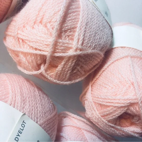 Villawool 5 Ply Machinewash Yarn Lot Of 8 Skeins 280 Lot 8 + 1 Skein 13 Lot 105 - Picture 10 of 12